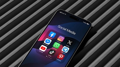 ১৩ না ১৬? সোশ্যাল মিডিয়ায় বয়সসীমা নিয়ে বড় আপডেট