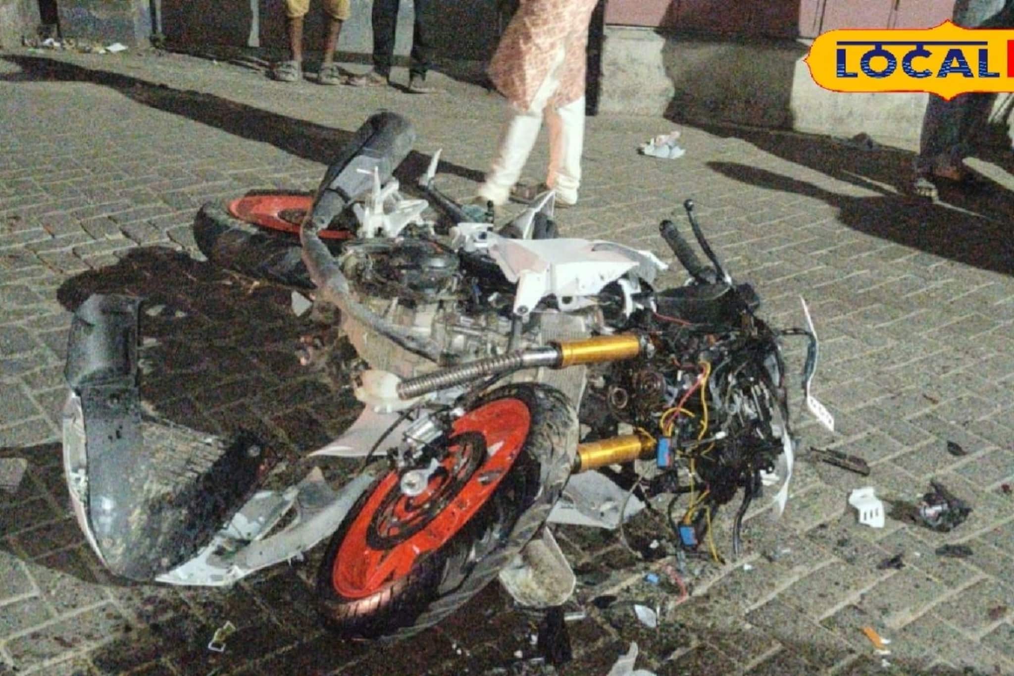 বাইক ভেঙে চুরমার, দ্রুতগতির নেশায় গেল তাজা প্রাণ! গুরুতর আহত আরও ৫