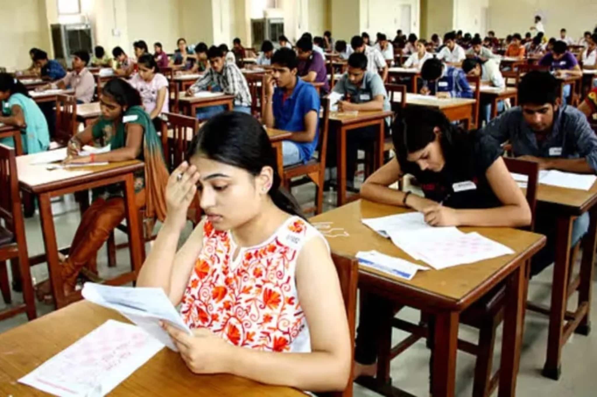 শিক্ষক নিয়োগে নয়া নির্দেশিকা এসএসসি-র! প্রার্থীদের ক্যাটাগরি পরিবর্তনের সুযোগ শিক্ষক নিয়োগে নয়া নির্দেশিকা এসএসসি-র! প্রার্থীদের ক্যাটাগরি পরিবর্তনের সুযোগ