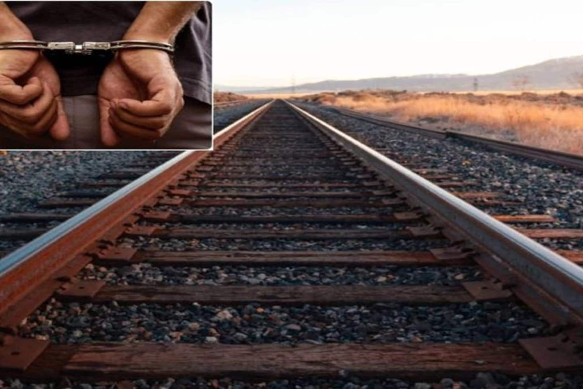 ডাকাতির প্ল্যান বানচাল করল সেনা জওয়ান! সন্ধ্যার হাবরা স্টেশনে যা হল! হার মানাবে সিনেমাকেও!