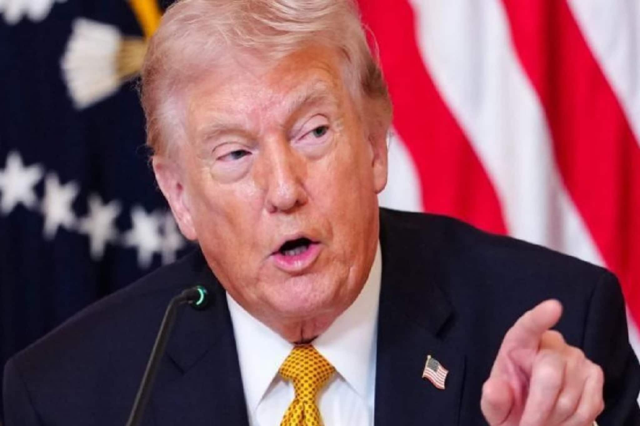 যুদ্ধ কি তবে শেষের পথে? ইরানে হামলা স্থগিত ৫ দিন, ‘সমঝোতা চাইছে দু’পক্ষ'! 'তেলের চাপে' বড় ইঙ্গিত ট্রাম্পের