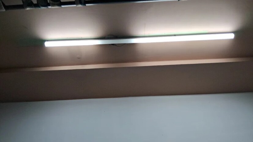LED Tube Light vs Normal Tube Light: LED সঙ্গে সঙ্গে জ্বলে কিন্তু টিউবলাইট কেন সময় নেয়? আগে মিটমিট করে তারপর হয় অন, জানুন ৫ সেকেন্ডের পুরো বিজ্ঞান