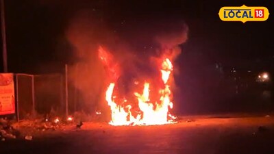 মাঝরাস্তায় দাউদাউ করে আগুন গাড়িতে