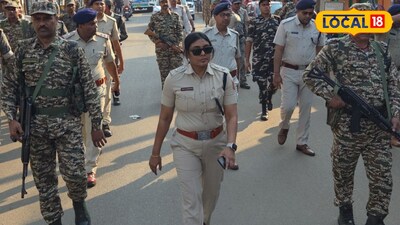 পুলিশ সুপারের রুট মার্চ 