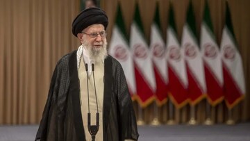 ৩৭ বছর ধরে ইরান শাসন করা সর্বোচ্চ নেতা! জানেন, কে ছিলেন আয়াতোল্লা আলি খামেনেই?