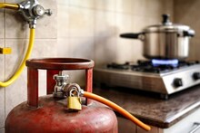 Bangla News: এটাই বাকি ছিল! টাকা-সোনার গয়না না, চুরি গেল দু'টি গ্যাসভর্তি সিলিন্ডার, বিসপুরে চাঞ্চল্য