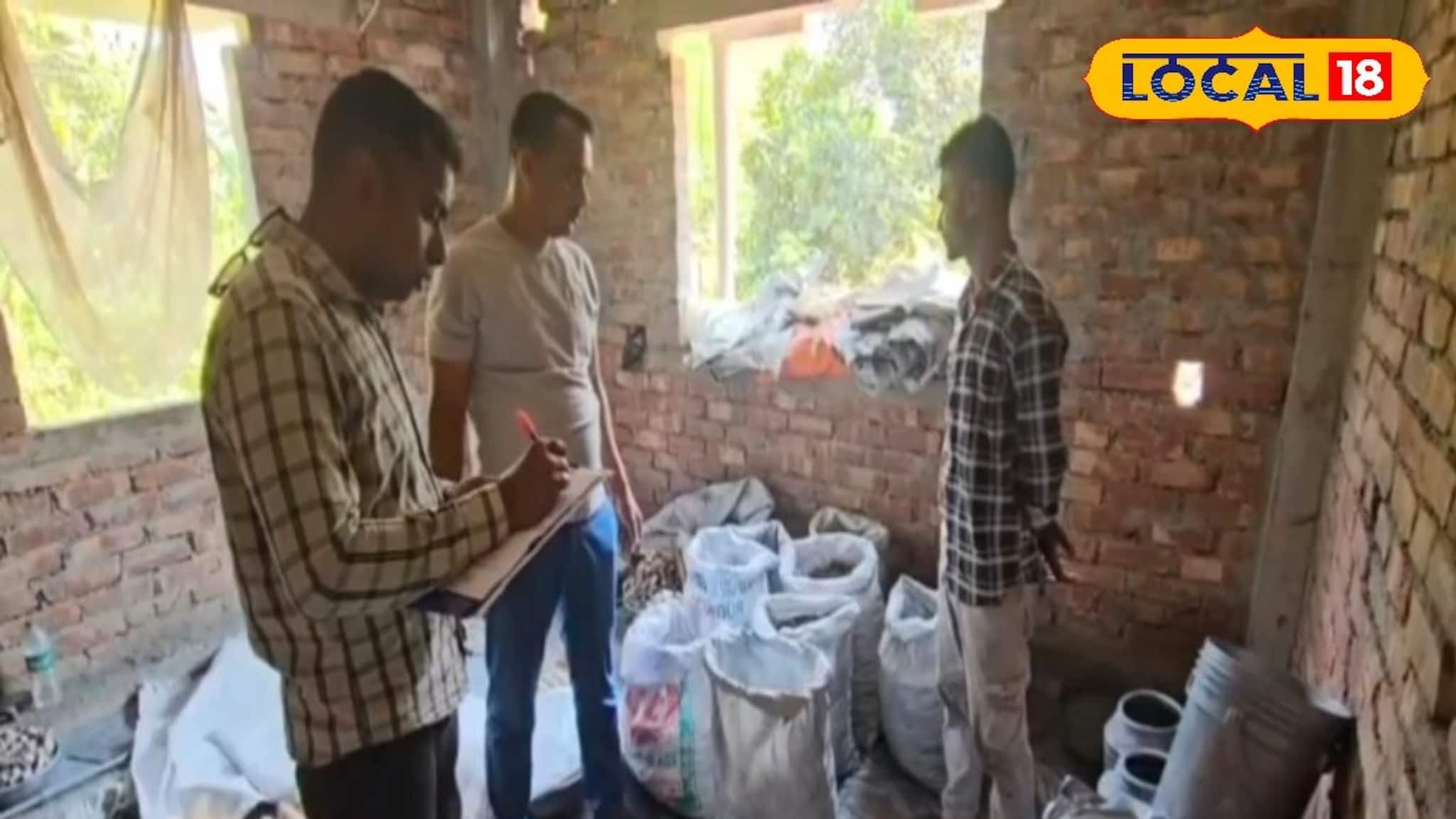 ভোটের আগে বিরাট কড়াকড়ি,  বারুইপুরে ১২০ কেজি নিষিদ্ধ চকলেট বোমা উদ্ধার, গ্রেফতার এক