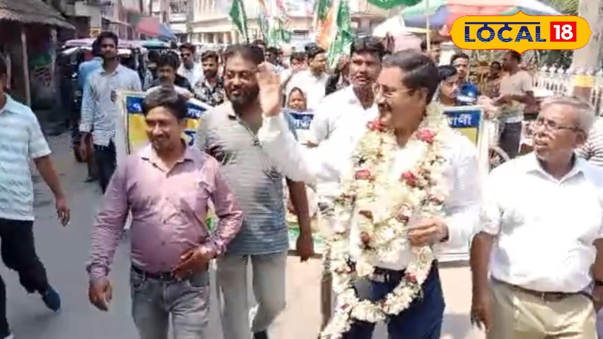  পায়ে হেঁটে ভোট প্রচার করেন! বেলডাঙায় এবার কংগ্রেসের গড় পুনরুদ্ধারে ভরসা শাহারুদ্দিন 