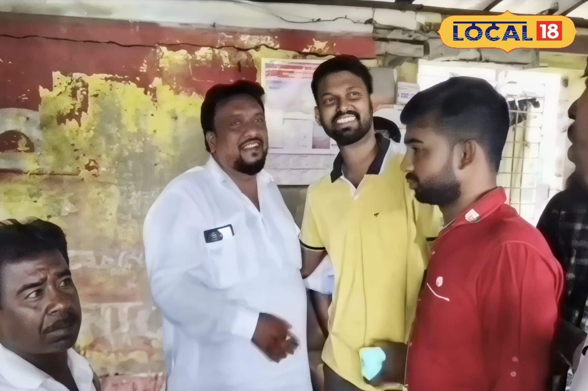 রাজনীতিতে ভিন্ন ছবি মিনাখাঁয়! প্রতিপক্ষকে জড়িয়ে ধরে ভোট চাইলেন আইএসএফ প্রার্থী