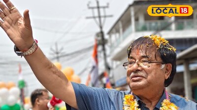 উদয়ন গুহ 