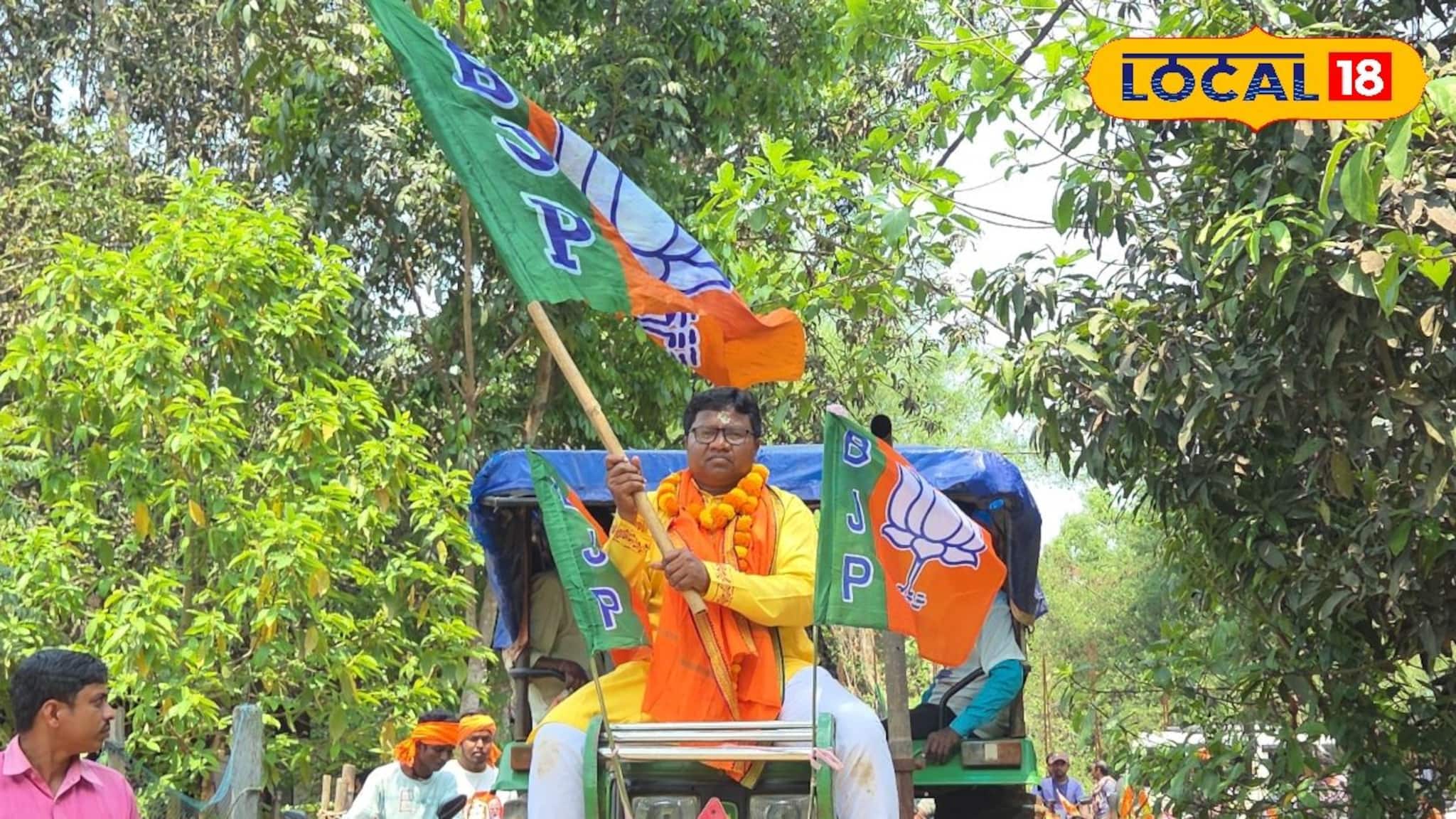 এনফিল্ড বাইক থেকে ট্রাক্টরের বনেটে ‘ফিল্মি’ মেজাজ, কেশিয়াড়ির প্রচারে চমক বিজেপি প্রার্থীর