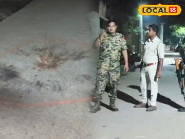 বোমাবাজির পরে এলাকায় পুলিশি টহলদারি 