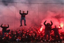 Italy Furious Fan: ৪৮ দলের মধ্যেও বিশ্বকাপে যোগ্যতা অর্জন করতে পারল না ইতালি! রাস্তায় নামল লক্ষ-লক্ষ মানুষ, রেগে আগুন আজুরি ফ্যানরা
