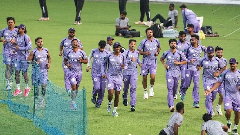 কলকাতা নাইট রাইডার্স এখন ব্যাকফুটে। টানা দুটি হারের পর ক্যাপ্টেন অজিঙ্ক রাহানের মুখ ভার। তার উপর ক্যামেরন গ্রিন ও বরুণ চক্রবর্তী এখন দলের জন্য মাথাব্যথার কারণ হয়ে দাঁড়িয়েছেন। কলকাতা নাইট রাইডার্স এখন ব্যাকফুটে। টানা দুটি হারের পর ক্যাপ্টেন অজিঙ্ক রাহানের মুখ ভার। তার উপর ক্যামেরন গ্রিন ও বরুণ চক্রবর্তী এখন দলের জন্য মাথাব্যথার কারণ হয়ে দাঁড়িয়েছেন।