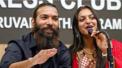 বিয়ের পর জানাজানি! ‘কুম্ভ গার্ল’ মোনালিসা এখনও নাবালিকা? এনসিএসটি-র রিপোর্টে চাঞ্চল্য, স্বামীর বিরুদ্ধে পকসো মামলা