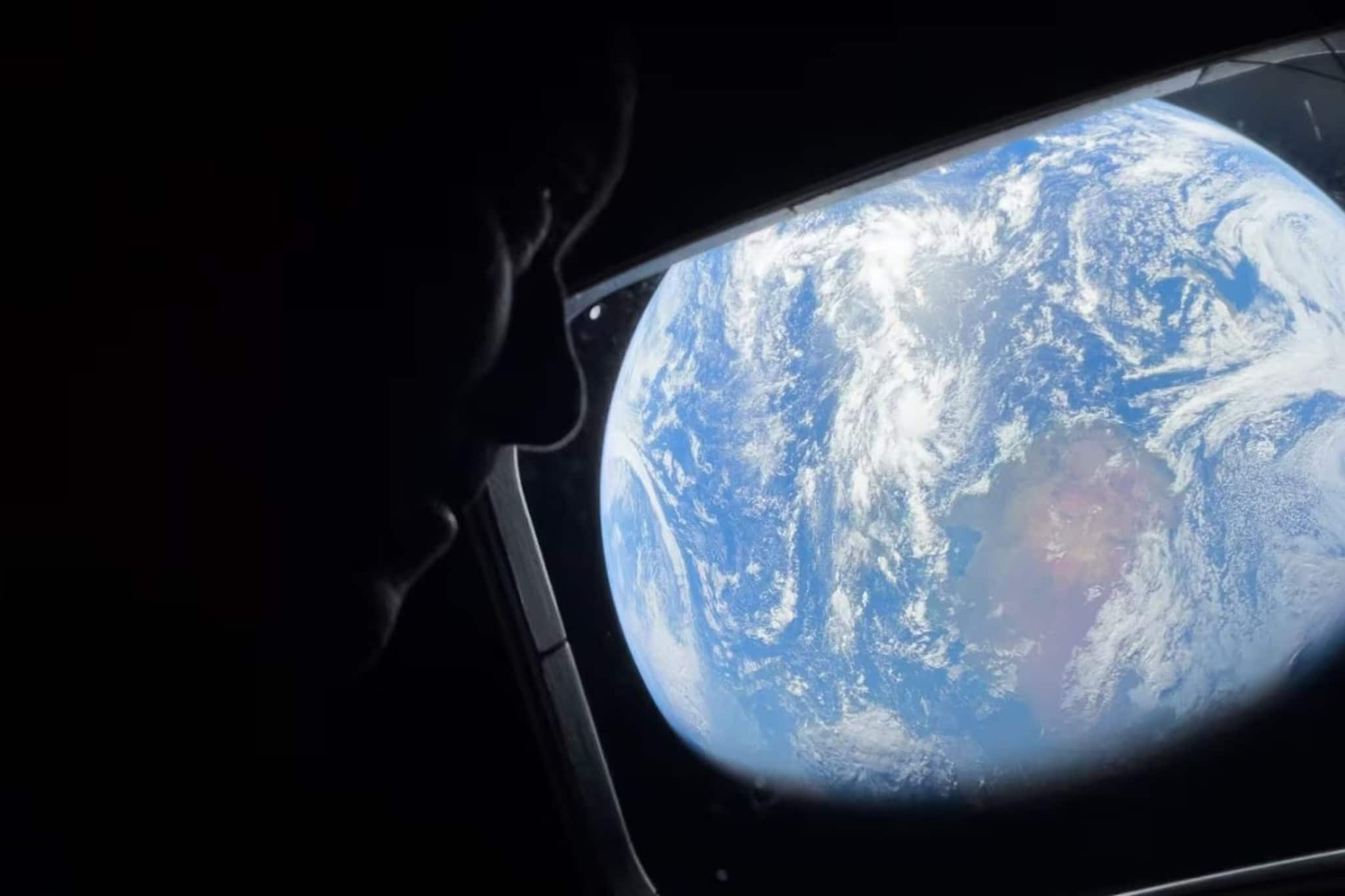 ৫০ বছর পর চন্দ্রাভিযান! মহাকাশে দাপট দেখাচ্ছে আমেরিকা, আর্টেমিস-২ মহাকাশচারীদের কুর্নিশ ট্রাম্পের