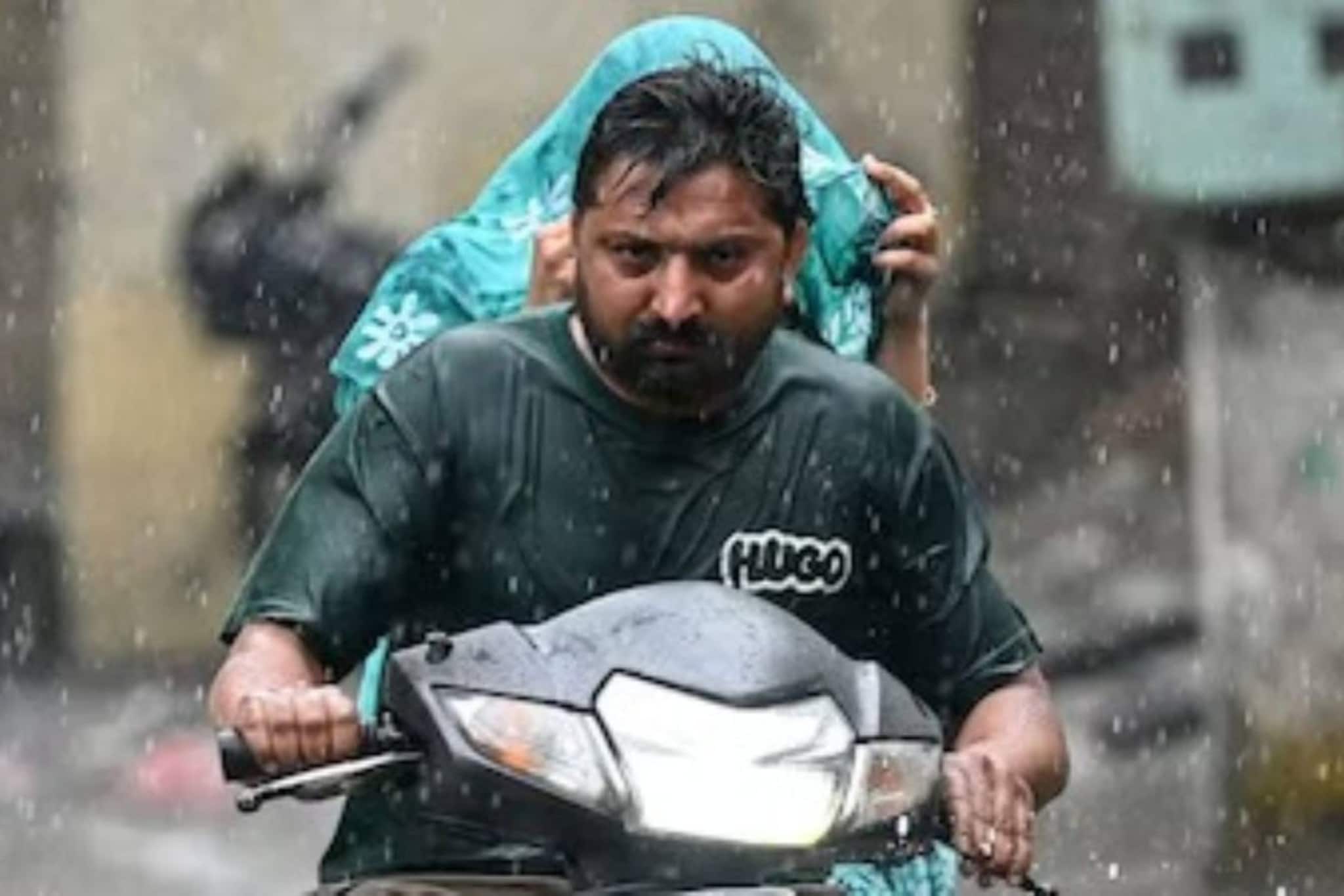 বসন্তে দাপট পশ্চিমী ঝঞ্ঝার! বাংলা-সহ একাধিক রাজ্যে ধেয়ে আসছে দমকা বাতাস, বজ্রবিদ্যুৎ-সহ বৃষ্টিপাত! হতে পারে শিলাবৃষ্টিও