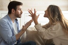 Divorce Signs: আপনার স্বামী বা স্ত্রী কি মনে মনে ডিভোর্সের কথা ভাবছেন? তাঁর আচরণে পরিবর্তন? খটকা লাগছে? না জানতে দিয়েই জীবনসঙ্গীর মনের গোপন কথা বুঝে নিন এই সহজ ট্রিক্সে