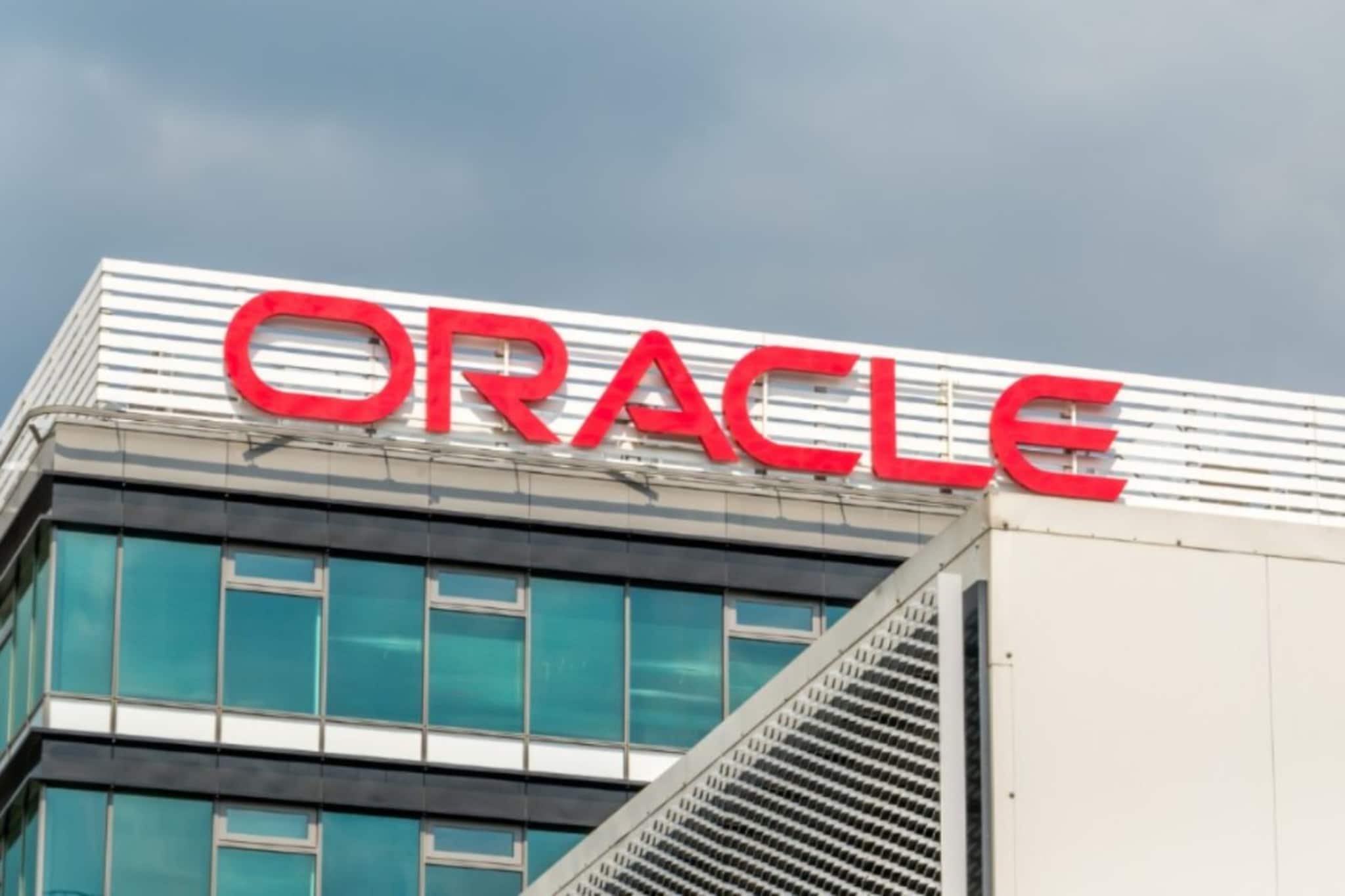 দুবাইতে ওরাকেল ডেটা সেন্টারে হামলা! ইরানের দাবি উড়িয়ে ভুয়ো খবর বলল ইউএই