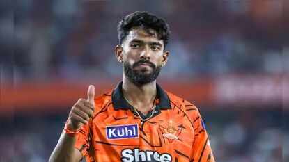 Praful Hinge : ৬ মিনিটে তিনটে উইকেট! বৈভব সূর্যবংশীর হাঁটু কাঁপিয়ে দেওয়া বোলার, আইপিএলে চমৎকারের নাম প্রফুল্ল হিঙ্গে