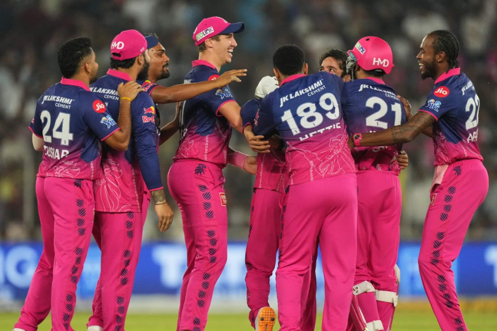 রুদ্ধশ্বাস ম্যাচে গুজরাতকে হারিয়ে শেষ হাসি হাসল রাজস্থান, লিগ টেবিলের শীর্ষে বৈভবরা