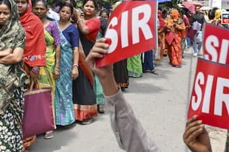 'নাম' তোলার জন্য Tribunal-এ আবেদন করছেন...? তাহলে অবশ্যই থাকতে হবে এই 'নথি', নিয়ম বলে দিলেন ডাটা এন্ট্রি অপারেটর!