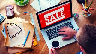 অফারের লোভে সর্বনাশ! অনলাইনে কেনাকাটার আগে সতর্ক হন অফারের লোভে সর্বনাশ! অনলাইনে কেনাকাটার আগে সতর্ক হন