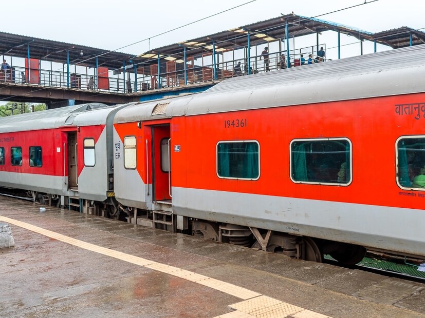 Train Mileage: এক্সপ্রেস,প্যাসেঞ্জার, সুপারফাস্ট..! বলুন তো ১ লিটার ডিজেলে কত কিমি চলে একটি ট্রেন? চমকে দেবে মাইলেজের হিসেব, দেখুন চার্ট!