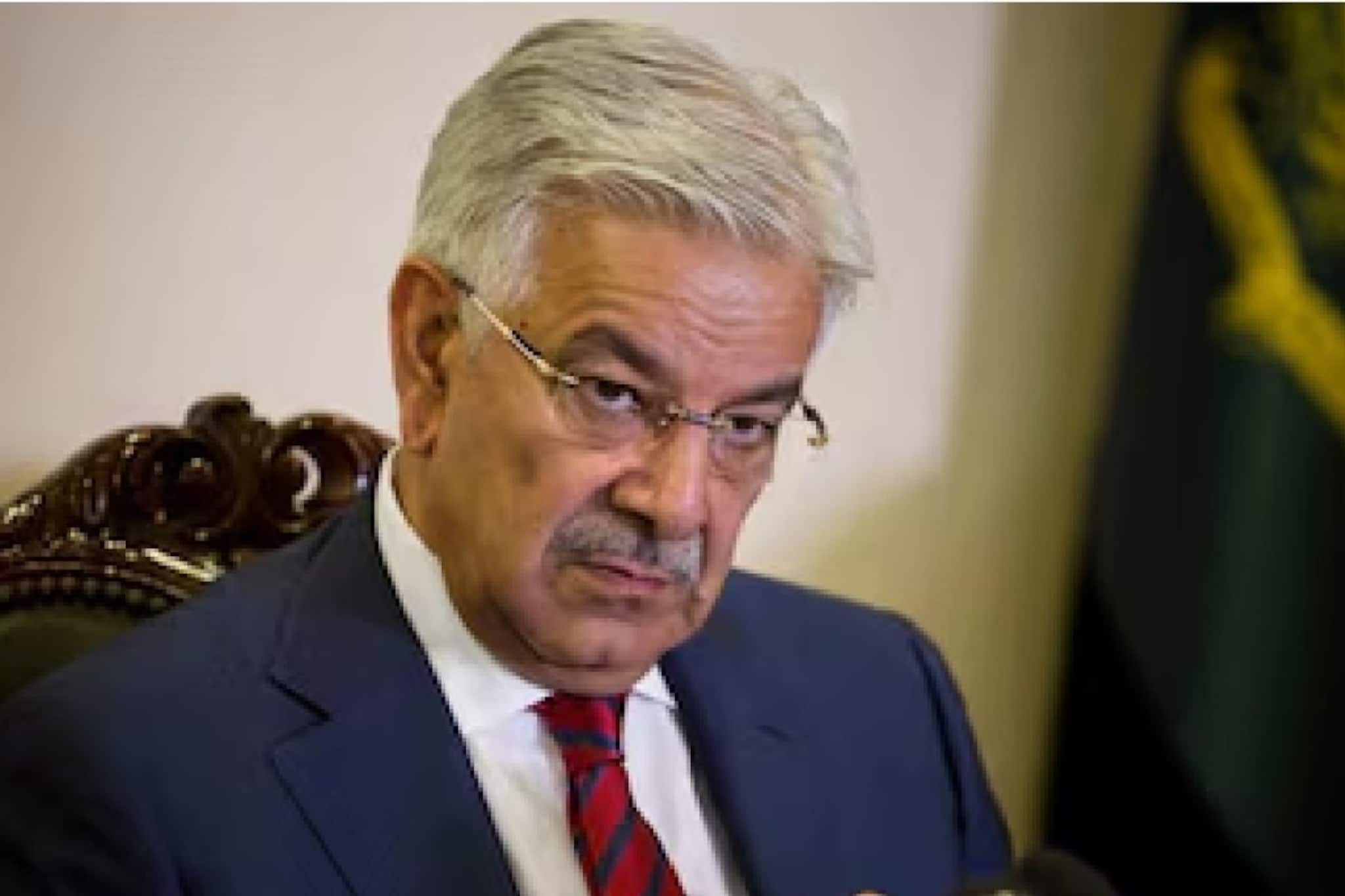 'কলকাতায় হামলা করব'! ভারতকে কড়া হুঁশিয়ারি পাকিস্তানের প্রতিরক্ষামন্ত্রীর, কী শর্ত দিলেন তিনি? 