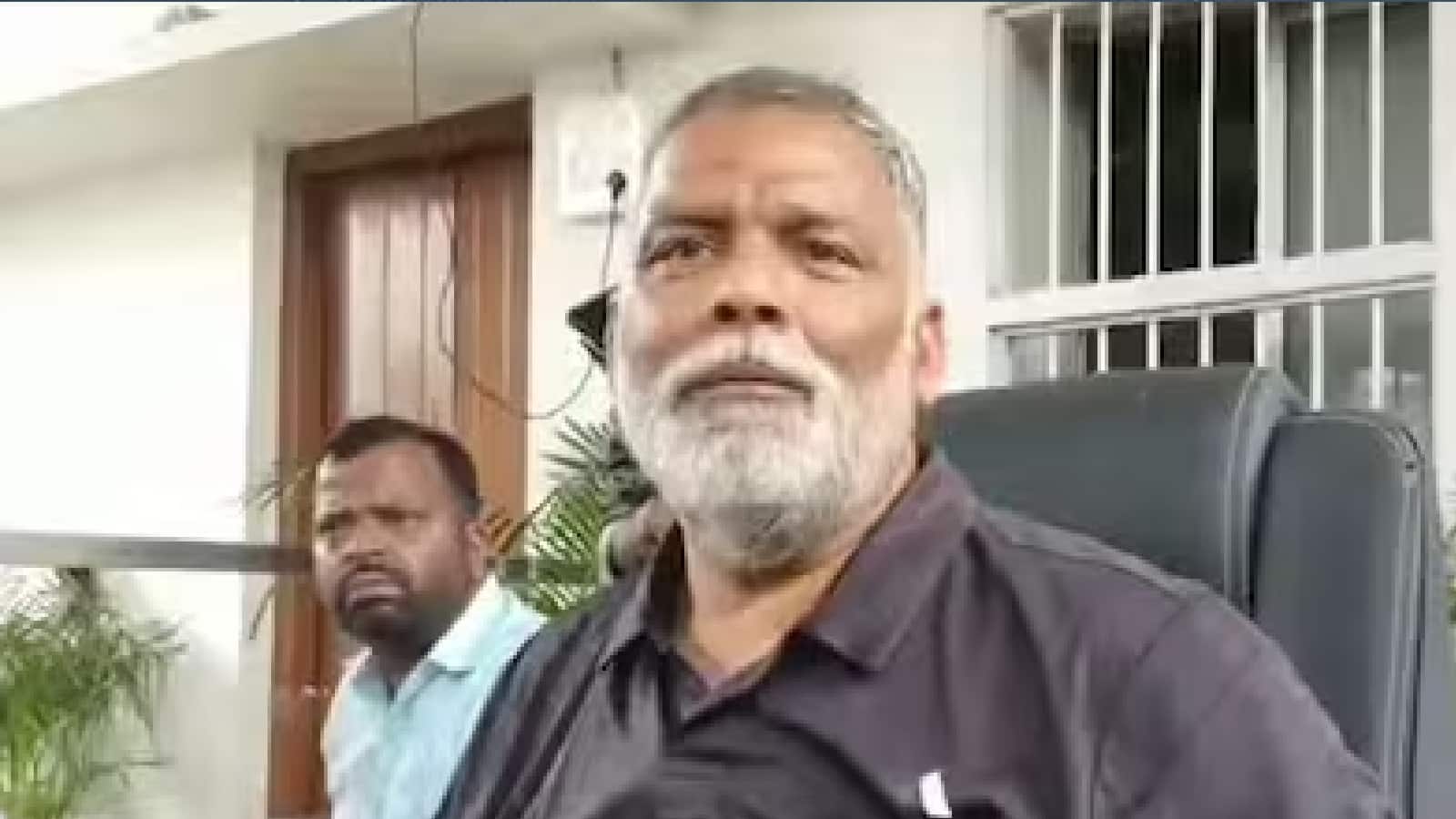 ‘৯০% মহিলা নেতার ঘরে না গেলে রাজনীতি শুরুই করতে পারে না’ পাপ্পু যাদবের মন্তব্যে ঝড়, নোটিস মহিলা কমিশনের