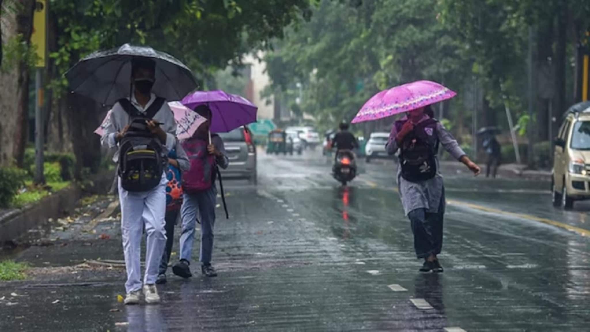 Weather Update: রবিবার থেকেই দক্ষিণবঙ্গের আবহাওয়ার বিরাট বদল! মঙ্গলবার কালবৈশাখী, শিলাবৃষ্টির তাণ্ডব এসব জেলায়
