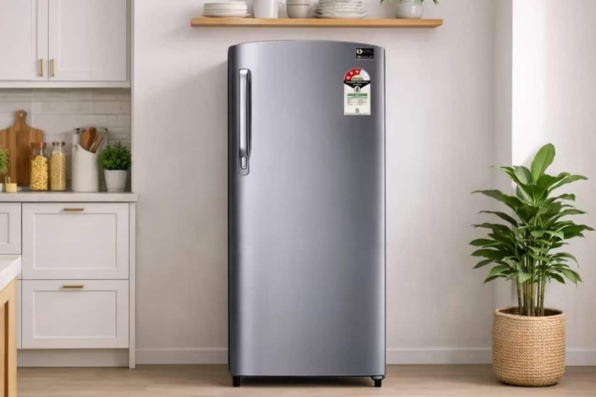 ২০,০০০ টাকার নিচে সেরা ৫ ফ্রিজ! বিদ্যুৎ বাঁচবে আর খাবার থাকবে একদম তাজা, জানুন সেরা ডিল
