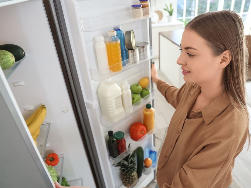Fridge: ফ্রিজে ১, ২, ৩, ৪, ৫ নম্বরের আসল মানে কী? এটা কিন্তু তাপমাত্রা নিয়ন্ত্রণের জন্য নয়, ৯৯ শতাংশ মানুষের ধারণাই ভুল Fridge: ফ্রিজে ১, ২, ৩, ৪, ৫ নম্বরের আসল মানে কী? এটা কিন্তু তাপমাত্রা নিয়ন্ত্রণের জন্য নয়, ৯৯ শতাংশ মানুষের ধারণাই ভুল