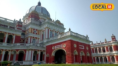 প্রায় এক মাস ধরে অন্ধকারে ডুবে রয়েছে কোচবিহার রাজবাড়ি প্রায় এক মাস ধরে অন্ধকারে ডুবে রয়েছে কোচবিহার রাজবাড়ি