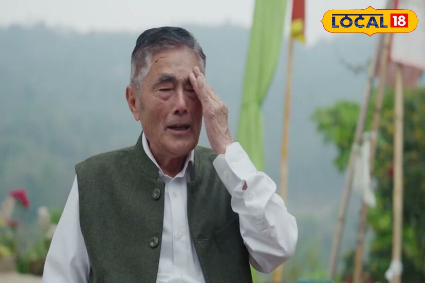 সিকিম, ঋত্বিক ভট্টাচার্য : সিকিমের পাহাড়ি গ্রামের সেই ছোট্ট লাইব্রেরিটা আজও অনেকের মনে জায়গা করে আছে। কাঠের তাকভর্তি বই, জানলার বাইরে মেঘে ঢাকা পাহাড় আর কোণের টেবিলে বসে থাকা এক মানুষ, গম্ভীর সিং ইয়োনজোন। গ্রামের ছেলেমেয়েরা স্কুল ছুটির পর সেখানে এসে বই পড়ত, গল্প শুনত, নতুন কিছু জানার স্বপ্ন দেখত। তখন কেউ হয়তো ভাবতেই পারেনি, এই মানুষটিই একদিন দেশের অন্যতম সম্মানজনক পদ্মশ্রী পুরস্কারে সম্মানিত হবেন। সিকিম, ঋত্বিক ভট্টাচার্য : সিকিমের পাহাড়ি গ্রামের সেই ছোট্ট লাইব্রেরিটা আজও অনেকের মনে জায়গা করে আছে। কাঠের তাকভর্তি বই, জানলার বাইরে মেঘে ঢাকা পাহাড় আর কোণের টেবিলে বসে থাকা এক মানুষ, গম্ভীর সিং ইয়োনজোন। গ্রামের ছেলেমেয়েরা স্কুল ছুটির পর সেখানে এসে বই পড়ত, গল্প শুনত, নতুন কিছু জানার স্বপ্ন দেখত। তখন কেউ হয়তো ভাবতেই পারেনি, এই মানুষটিই একদিন দেশের অন্যতম সম্মানজনক পদ্মশ্রী পুরস্কারে সম্মানিত হবেন।