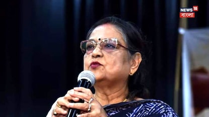 তৃণমূলের সব পদ থেকে ইস্তফা দিলেন সাংসদ কাকলি ঘোষ দস্তিদার৷ তৃণমূলের সব পদ থেকে ইস্তফা দিলেন সাংসদ কাকলি ঘোষ দস্তিদার৷