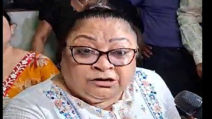 ইমপা-র অফিসে দক্ষযজ্ঞ, চিৎকার! হঠাৎ অসুস্থ পিয়া সেনগুপ্ত, তড়িঘড়ি অ্যাম্বুল্যান্সে সভাপতিকে নিয়ে যাওয়া হল কলকাতা মেডিক্যালে ইমপা-র অফিসে দক্ষযজ্ঞ, চিৎকার! হঠাৎ অসুস্থ পিয়া সেনগুপ্ত, তড়িঘড়ি অ্যাম্বুল্যান্সে সভাপতিকে নিয়ে যাওয়া হল কলকাতা মেডিক্যালে