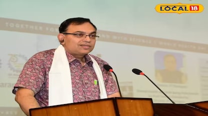 IIT খড়গপুর ডিরেক্টরের হোয়াটসঅ্যাপ হ্যাক IIT খড়গপুর ডিরেক্টরের হোয়াটসঅ্যাপ হ্যাক