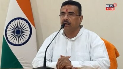 মুখ্যমন্ত্রীর নির্দেশের পরেই শনিবার গভীর রাতে কলকাতার পাঁচটি সরকারি মেডিক্যাল কলেজে সারপ্রাইজ ভিজিট