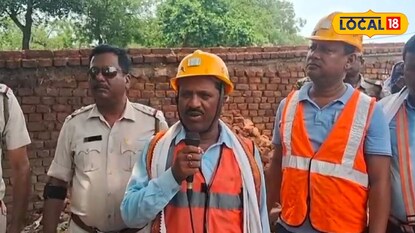মাইকিং করে চলছে সতর্কতামূলক প্রচার মাইকিং করে চলছে সতর্কতামূলক প্রচার