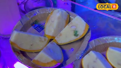 এই গরমে দুর্গাপুরে সুপারহিট ফ্রুট আইসক্রিম এই গরমে দুর্গাপুরে সুপারহিট ফ্রুট আইসক্রিম