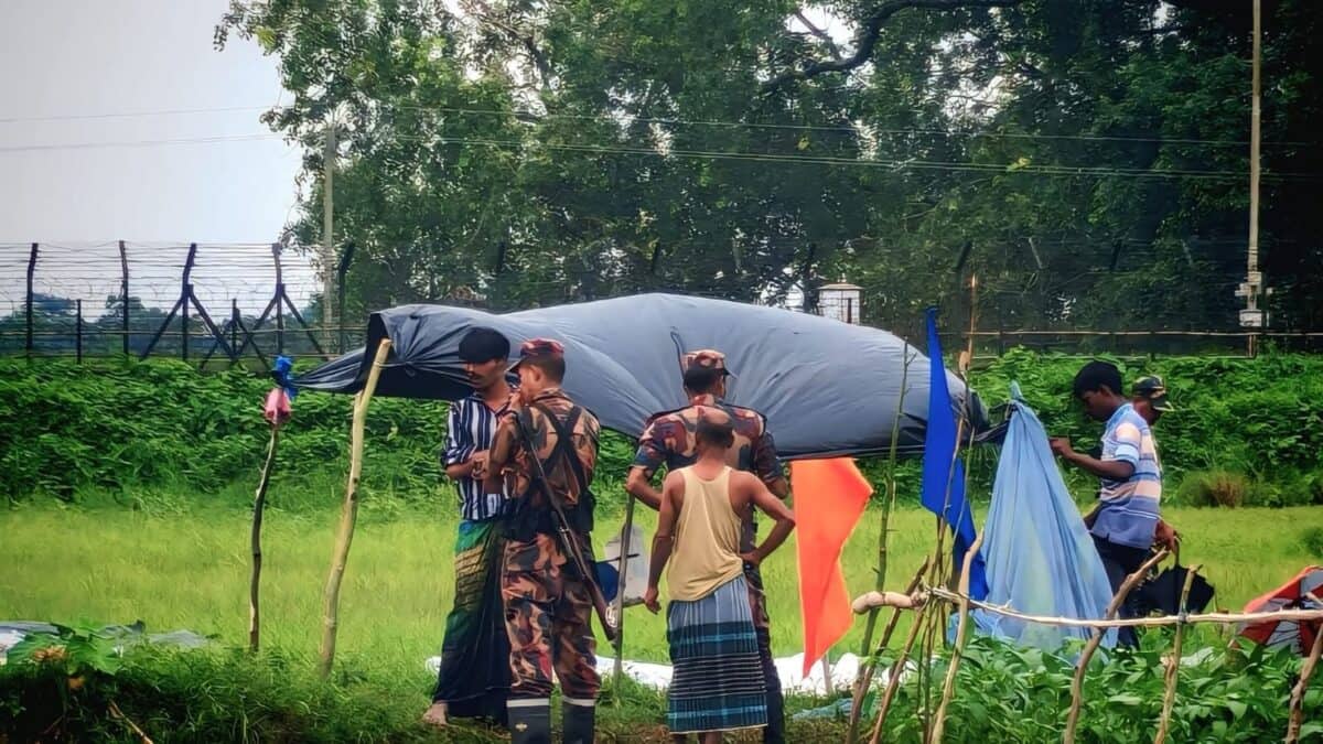Bangladesh: পাঁচ দিন নো-ম্যানস ল্যান্ডে থাকার পর পুশব্যাক হওয়া পরিবারকে গ্রহণ বাংলাদেশের, অনিশ্চয়তায় আরও দুই