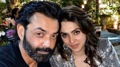 ‘দিনরাত মদের নেশায় চুর, হাতে ছিল না কাজ, সংসারও চালাতেন স্ত্রী...’ , কী করে ববিকে সামলেছেন তানিয়া? জানলে চমকে যাবেন ‘দিনরাত মদের নেশায় চুর, হাতে ছিল না কাজ, সংসারও চালাতেন স্ত্রী...’ , কী করে ববিকে সামলেছেন তানিয়া? জানলে চমকে যাবেন