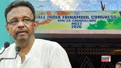 বিদ্রোহী শিবিরের বৈঠকে গরহাজির ফিরহাদ৷ বিদ্রোহী শিবিরের বৈঠকে গরহাজির ফিরহাদ৷