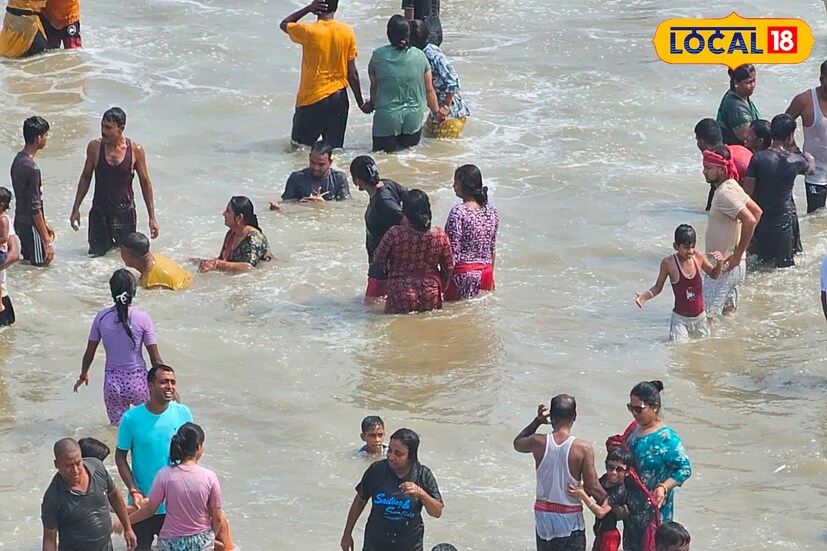 *আলিপুর হাওয়া অফিসে রিপোর্টে জানা যায়, শুক্রবার দুই ২৪ পরগনা, দুই বর্ধমান, বীরভূম, মুর্শিদাবাদ, নদিয়াজেলায় ঝড়বৃষ্টির হলুদ সতর্কতা রয়েছে। পাশাপাশি বাঁকুড়া, পুরুলিয়া, দুই মেদিনীপুর জেলাতেও ঝড়বৃষ্টি চলবে। সেই সঙ্গে বজ্রপাতের প্রবল সম্ভাবনা। সোমবার পর্যন্ত আবহাওয়া প্রায় একই রকম থাকবে। তবে দক্ষিণবঙ্গে বৃষ্টি হলেও আর্দ্রতা জনিত অস্বস্তি থাকবে।