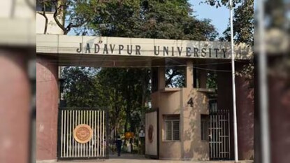যাদবপুরে উপাচার্যের খোলা চিঠি