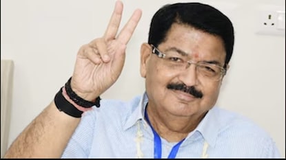 ঝাড়খণ্ড থেকে রাজ্যসভায় জয়ী বিজেপি সমর্থিত প্রার্থী পরিমল নাথওয়ানি৷ ঝাড়খণ্ড থেকে রাজ্যসভায় জয়ী বিজেপি সমর্থিত প্রার্থী পরিমল নাথওয়ানি৷
