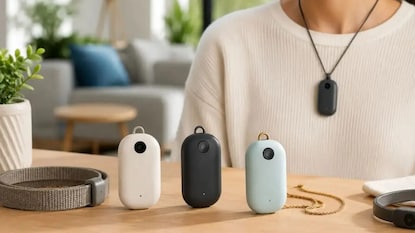 Meta AI Pendant: কথোপকথন শুনেই তৈরি করবে সারাংশ! অফিস কর্মীদের জন্য অভিনব ‘AI Pendant’ আনছে Meta Meta AI Pendant: কথোপকথন শুনেই তৈরি করবে সারাংশ! অফিস কর্মীদের জন্য অভিনব ‘AI Pendant’ আনছে Meta