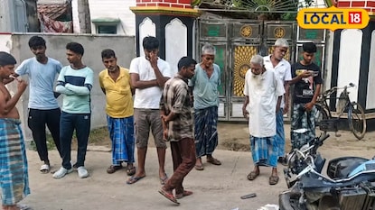 গাড়ি-স্কুটি মুখোমুখি সংঘর্ষে মৃত ১ (নিজস্ব ছবি) গাড়ি-স্কুটি মুখোমুখি সংঘর্ষে মৃত ১ (নিজস্ব ছবি)
