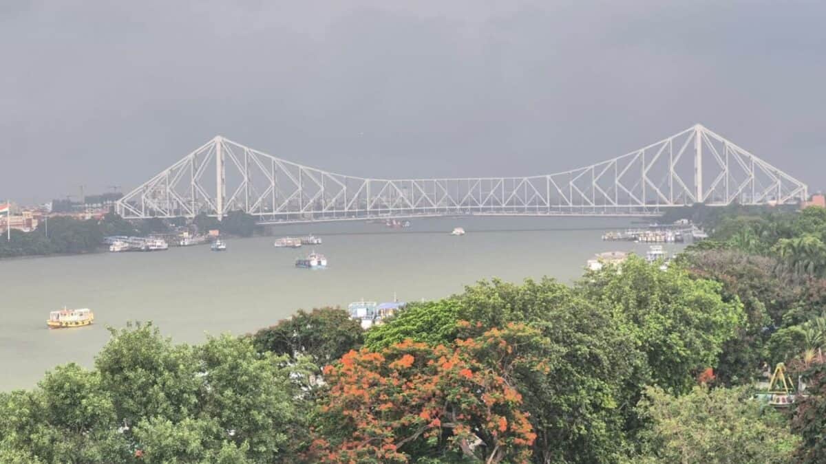 West Bengal Weather Update: গরমে হাঁসফাঁস ! বৃষ্টির দেখা সেভাবে নেই দক্ষিণে, উত্তরবঙ্গের সব জেলাতেই ঝড়বৃষ্টির আশঙ্কা